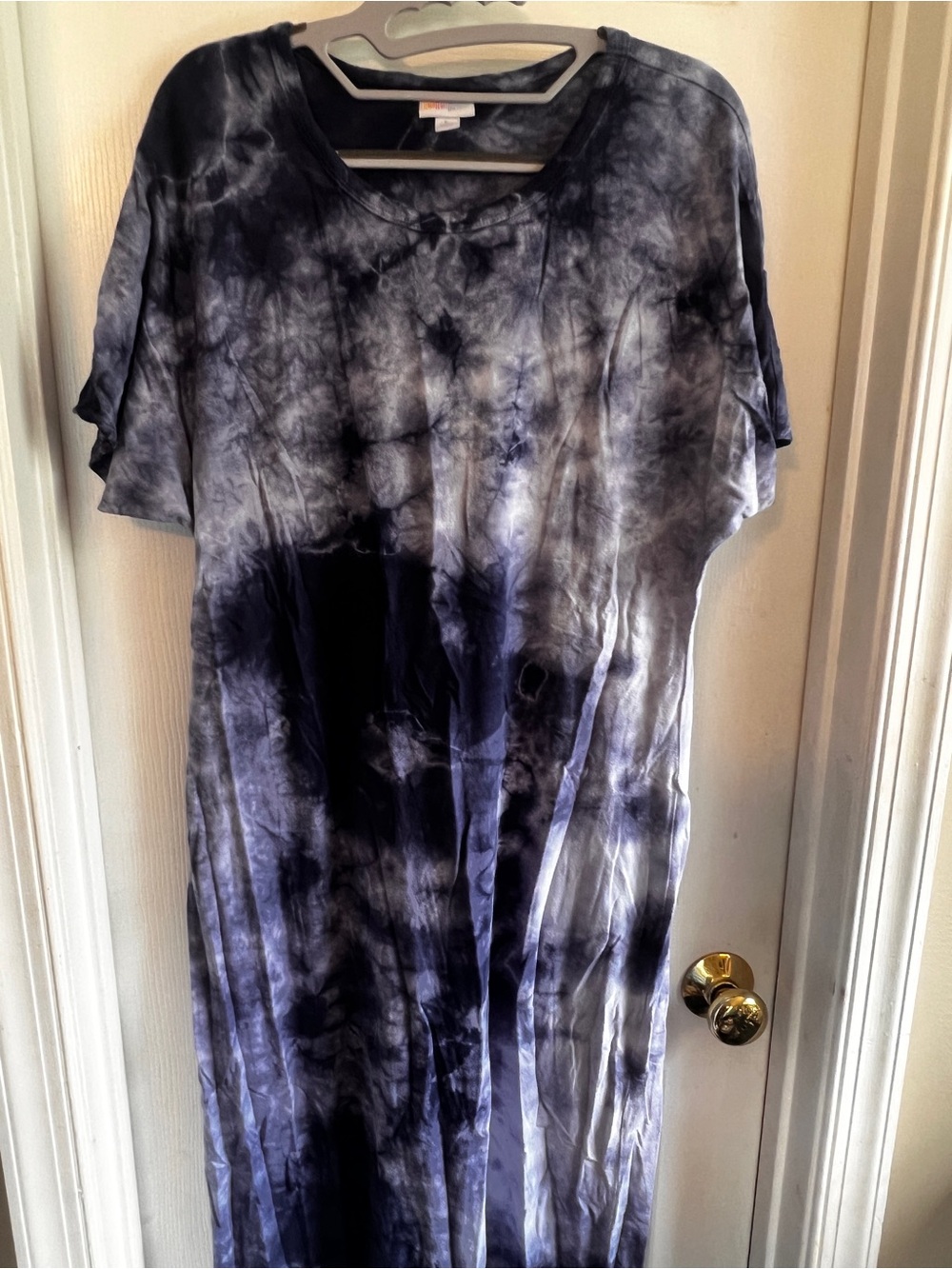 LuLaRoe Black & Gray Marble Tie-Dye Top